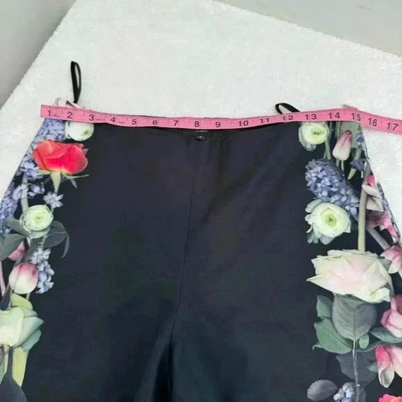 Ted Baker Baynar Kensington Floral Ankle Grazer Trouser Pants in Black size 2 - Picture 9 of 13